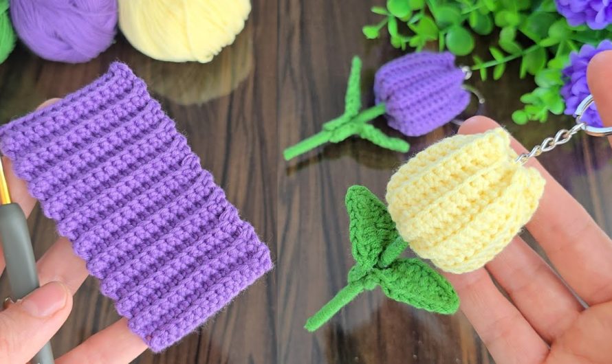 How to Crochet a Beautiful Tulip Flower Keychain