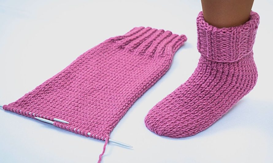 🧶 Easy & Quick Slippers on 2 Knitting Needles (One Swatch Method)