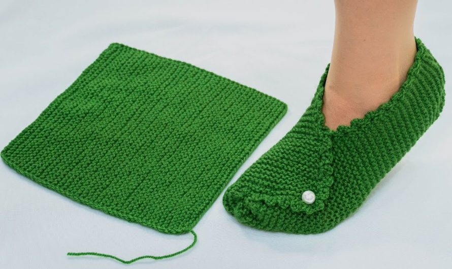 🧶 How to Knit Slippers Out of a Square (Easy & Simple Method)
